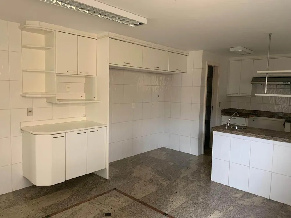 Casa, 4 quartos, 660 m² - Foto 1