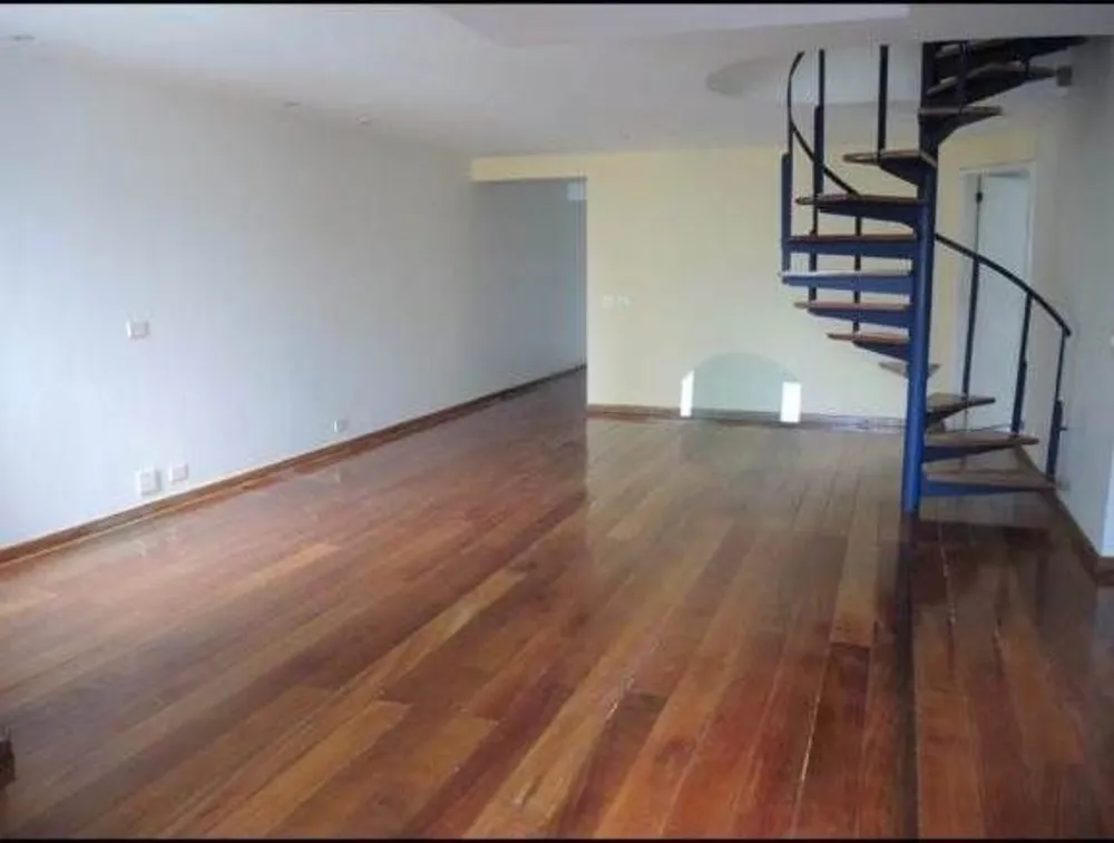 Cobertura, 3 quartos, 250 m² - Foto 2