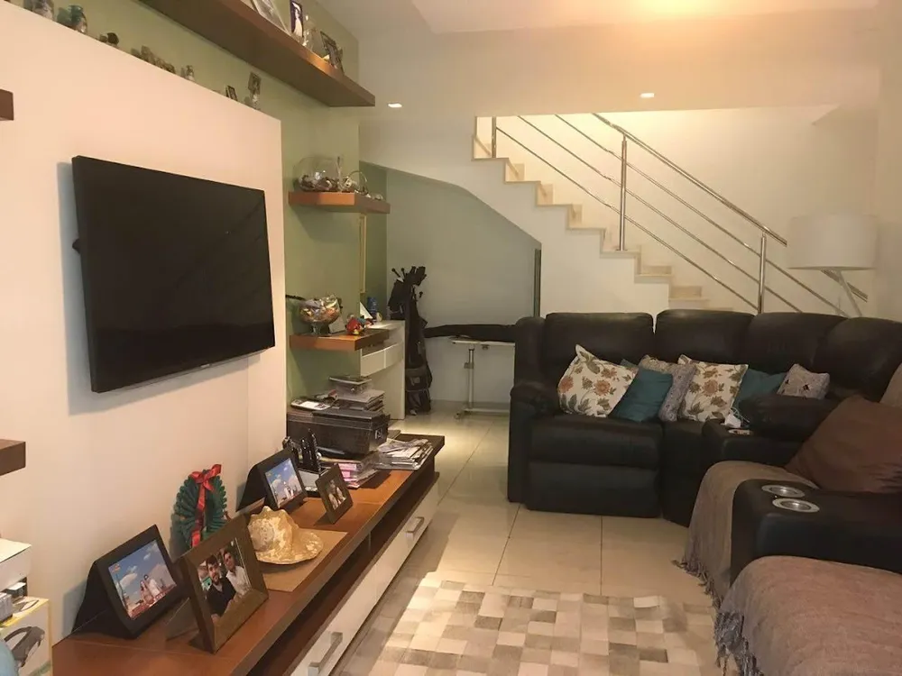Cobertura, 3 quartos, 205 m² - Foto 2