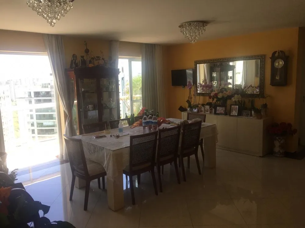 Cobertura, 3 quartos, 232 m² - Foto 2