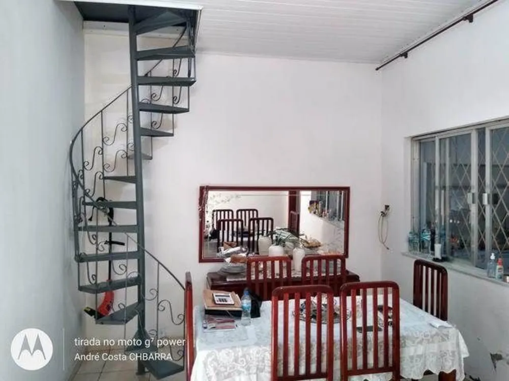 Casa, 5 quartos, 315 m² - Foto 1