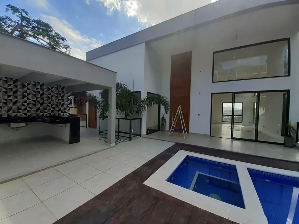 Casa, 5 quartos, 405 m² - Foto 1