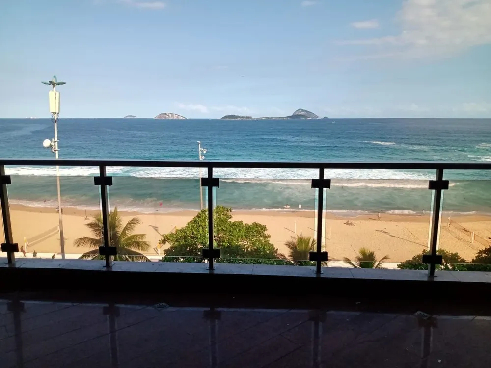 Apartamento, 3 quartos, 205 m² - Foto 2