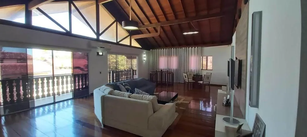 Casa, 5 quartos, 665 m² - Foto 1