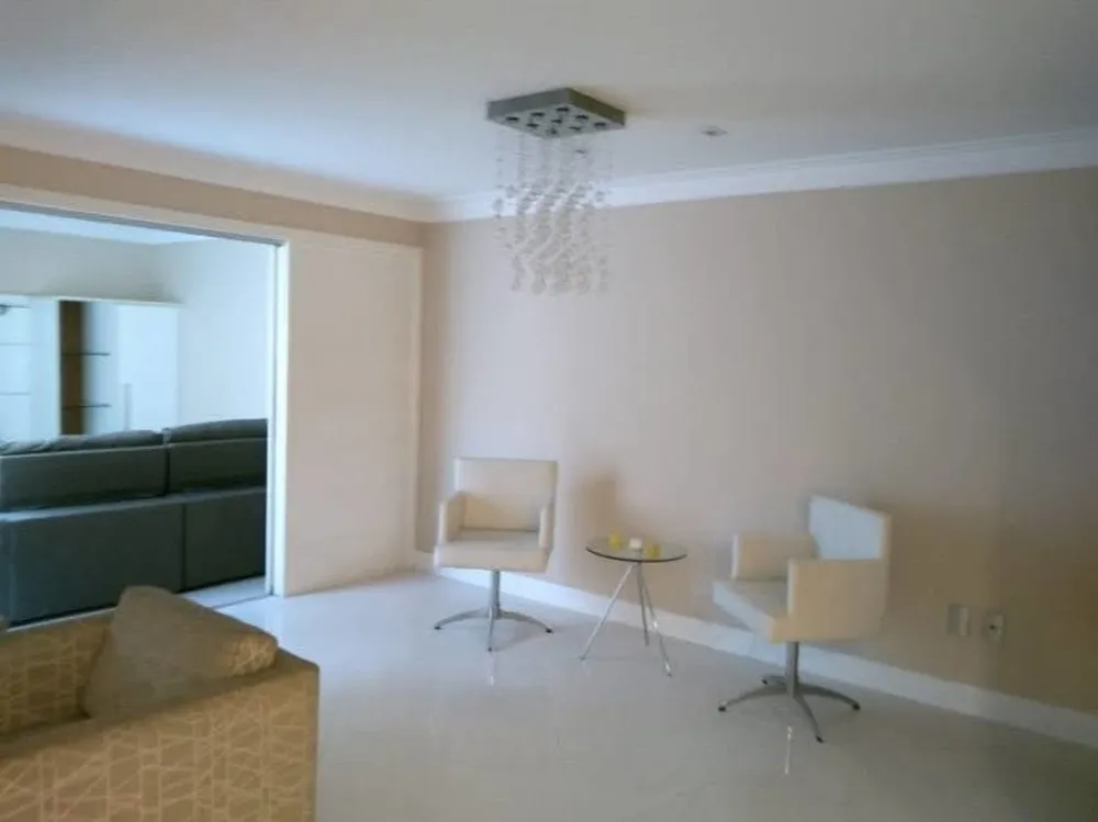Casa, 3 quartos, 190 m² - Foto 1