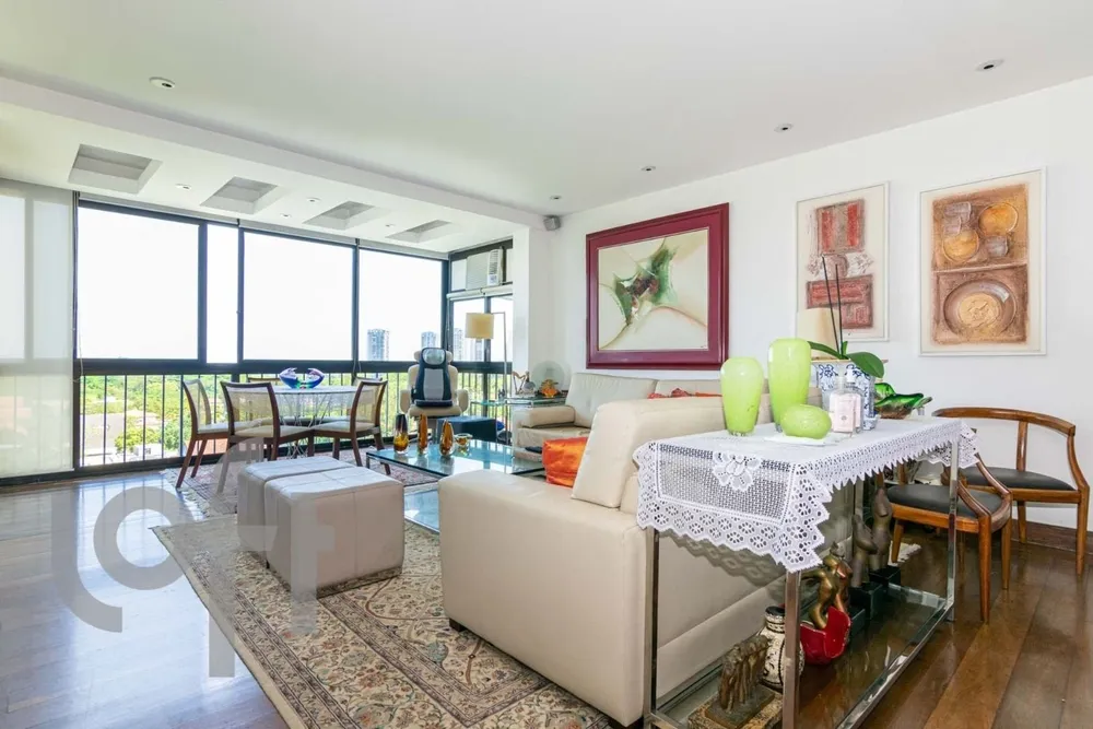 Apartamento, 3 quartos, 146 m² - Foto 1