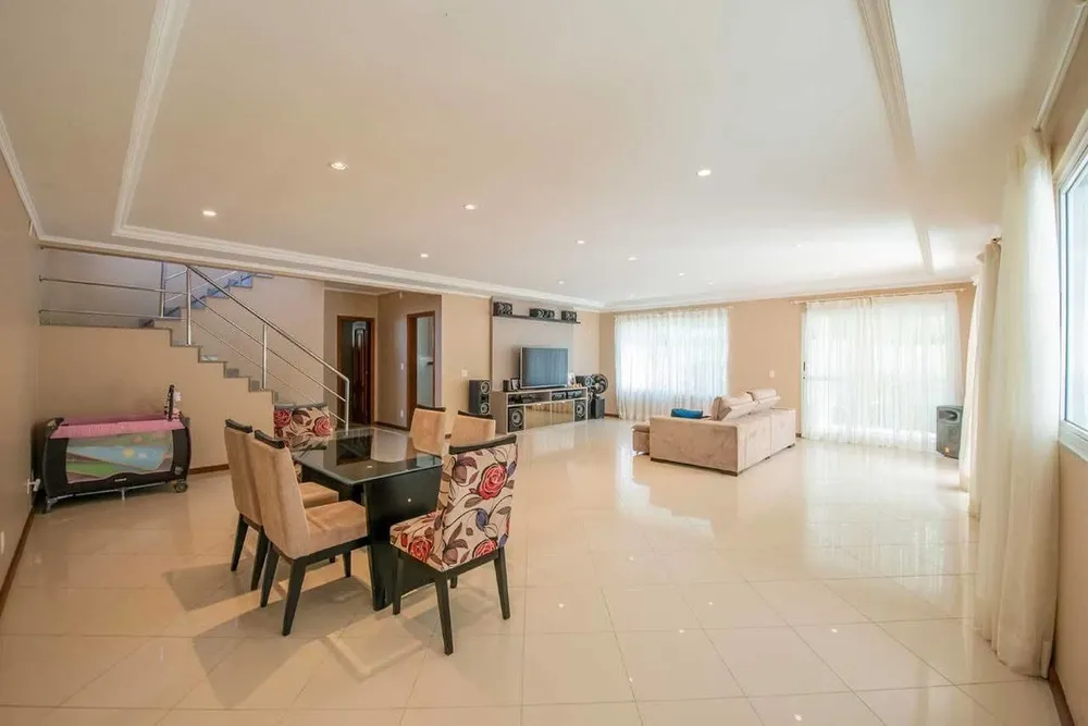 Casa, 4 quartos, 460 m² - Foto 1