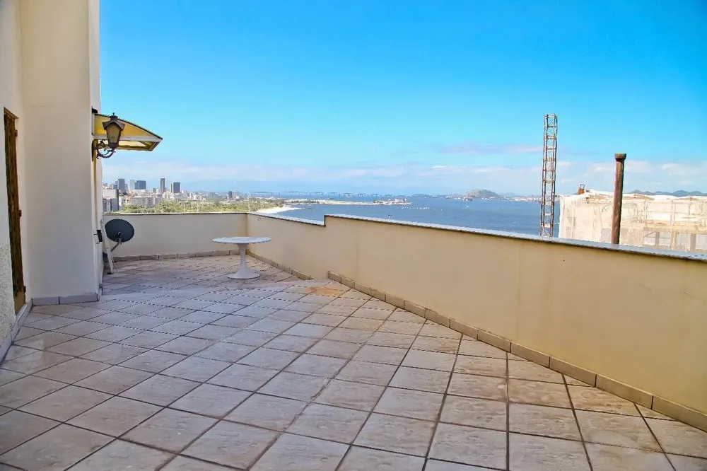 Cobertura, 3 quartos, 235 m² - Foto 4