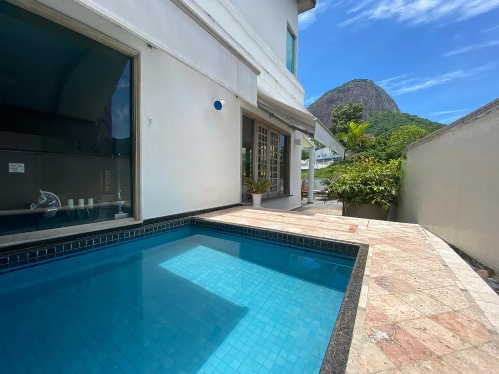 Cobertura, 3 quartos, 330 m² - Foto 1