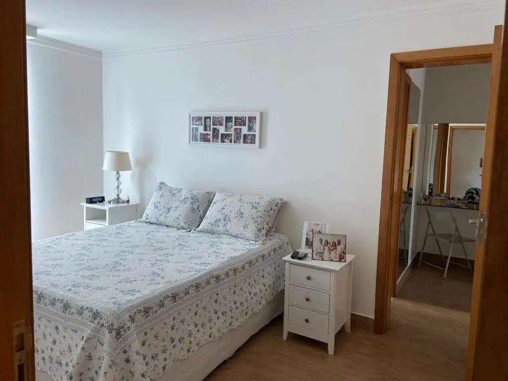 Casa, 6 quartos, 260 m² - Foto 1