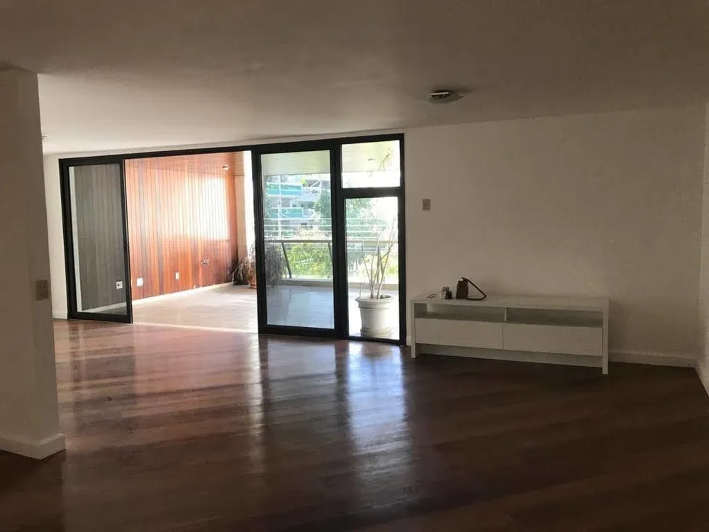 Apartamento, 3 quartos, 186 m² - Foto 2