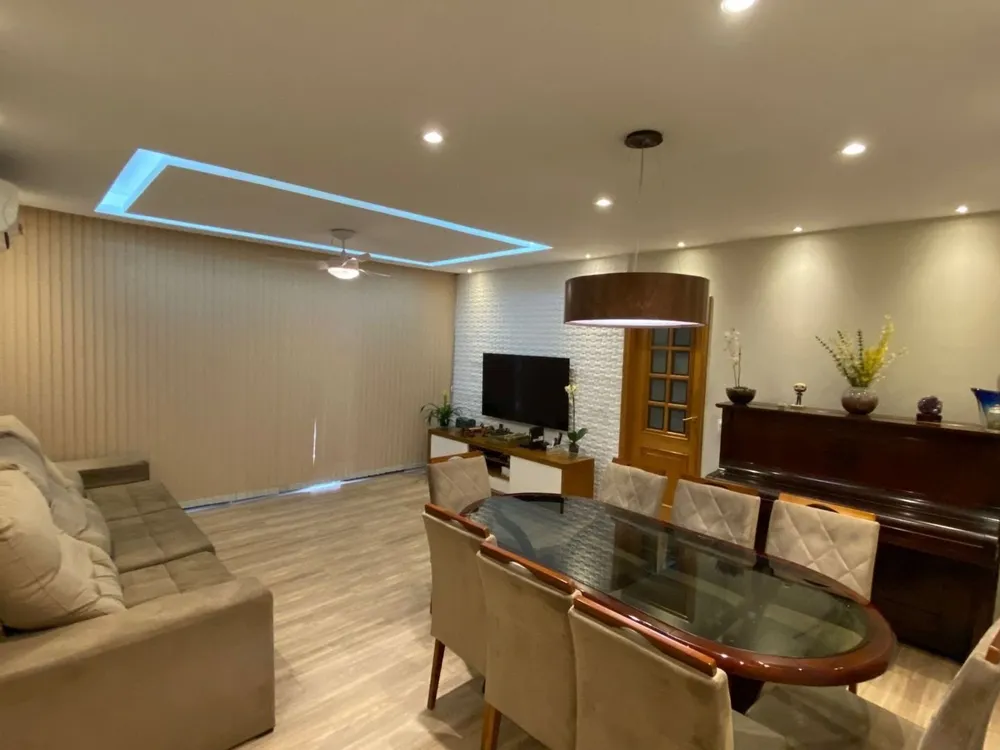 Apartamento, 3 quartos, 130 m² - Foto 1