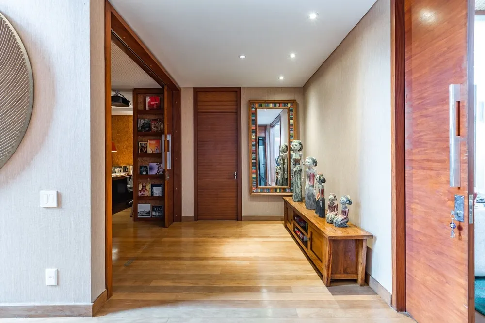 Casa, 8 quartos, 1750 m² - Foto 1