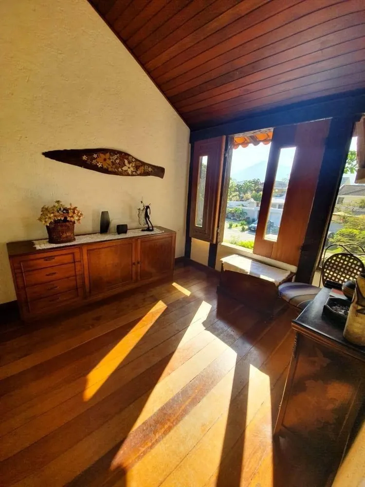 Casa, 4 quartos, 1000 m² - Foto 1