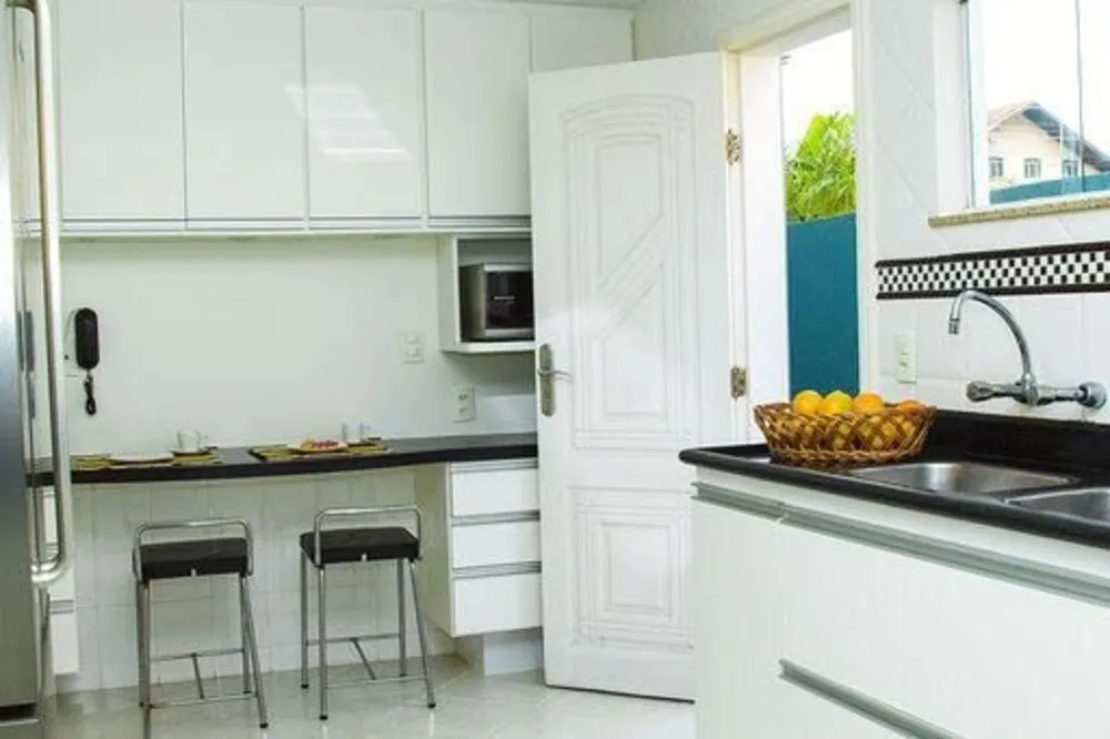 Casa, 4 quartos, 378 m² - Foto 4