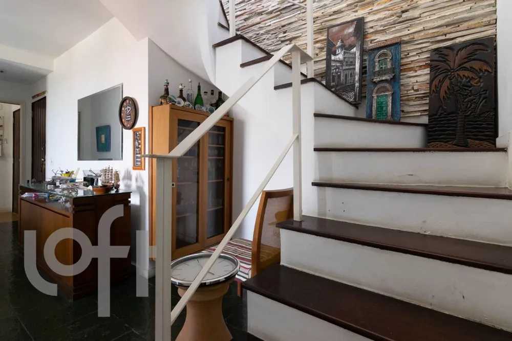 Cobertura, 3 quartos, 247 m² - Foto 4