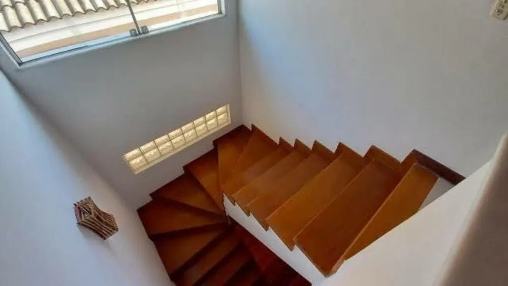 Casa, 7 quartos, 270 m² - Foto 7