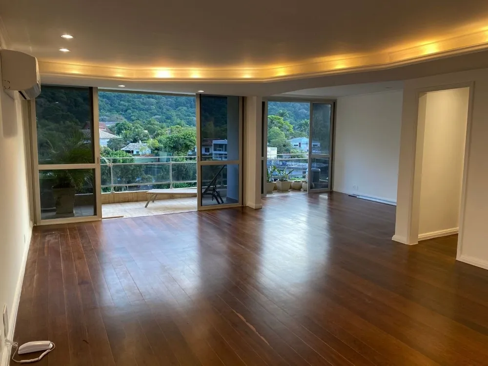 Apartamento, 3 quartos, 154 m² - Foto 1