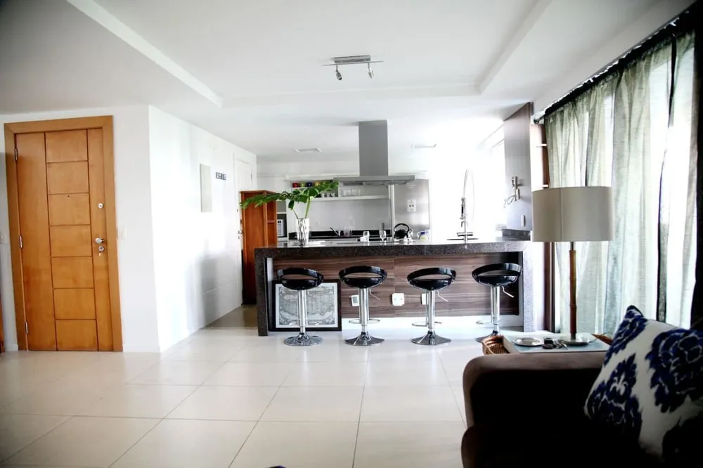 Cobertura, 3 quartos, 275 m² - Foto 2