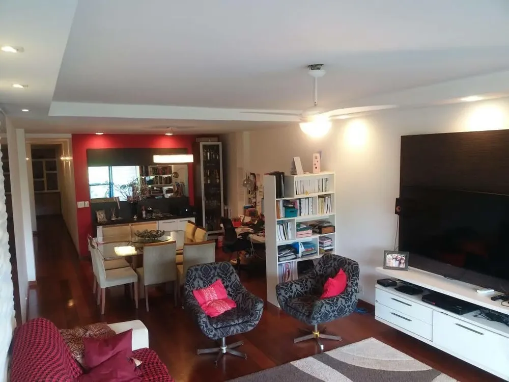 Apartamento, 3 quartos, 161 m² - Foto 2