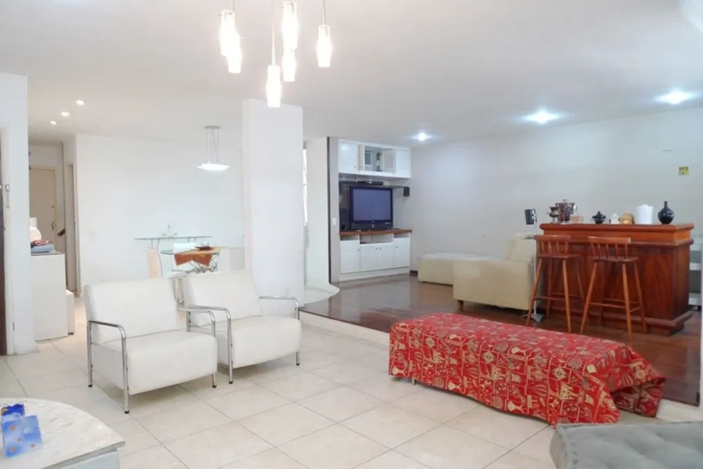 Apartamento, 3 quartos, 200 m² - Foto 1