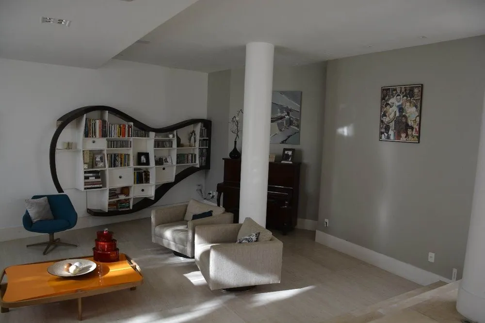 Casa, 6 quartos, 1300 m² - Foto 4