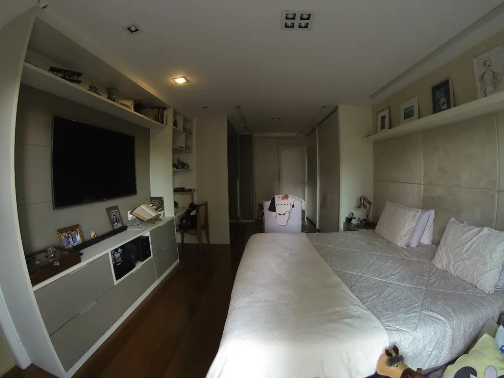 Apartamento, 3 quartos, 231 m² - Foto 1