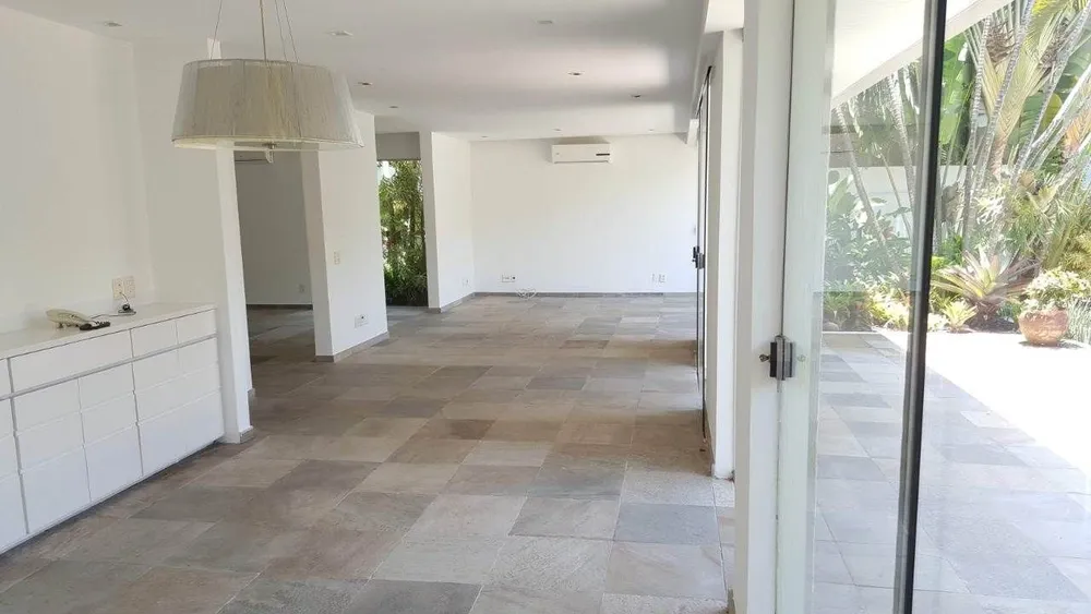 Casa, 6 quartos, 1360 m² - Foto 7