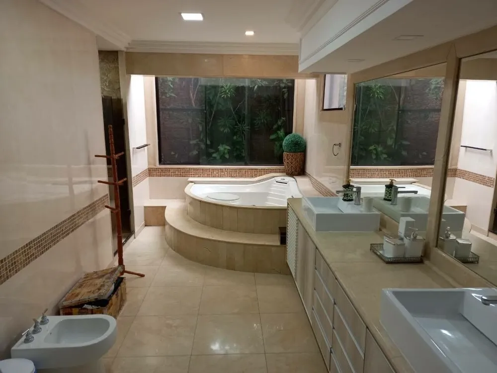 Casa, 5 quartos, 1000 m² - Foto 1