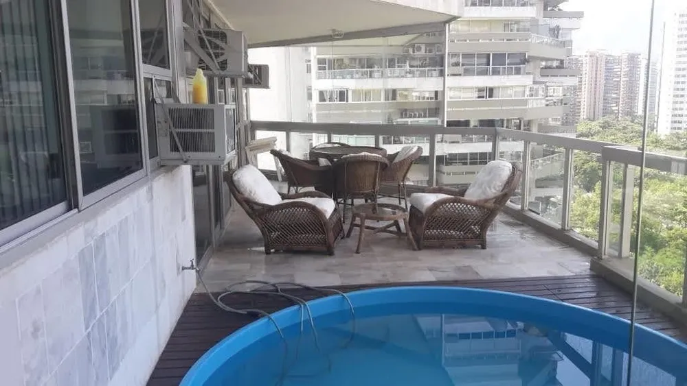 Apartamento, 3 quartos, 225 m² - Foto 2