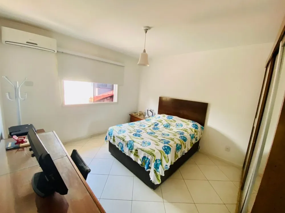 Casa, 4 quartos, 310 m² - Foto 2