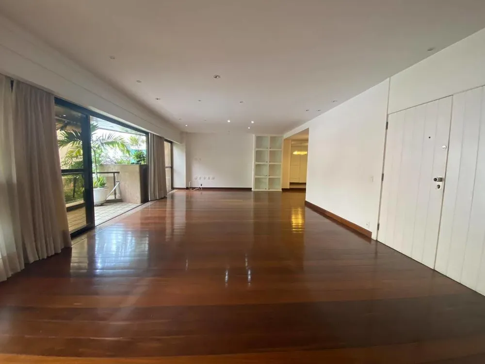 Apartamento, 3 quartos, 220 m² - Foto 4
