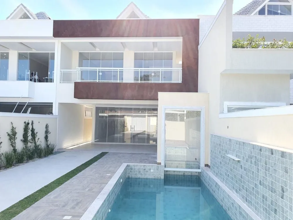 Casa, 5 quartos, 312 m² - Foto 1