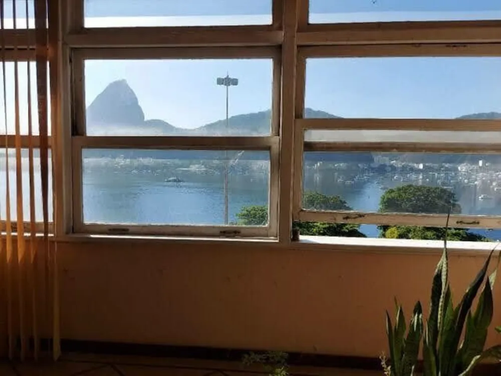 Apartamento, 3 quartos, 250 m² - Foto 1