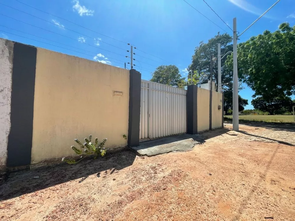 Chácara à venda e aluguel com 2 quartos, 240m² - Foto 2