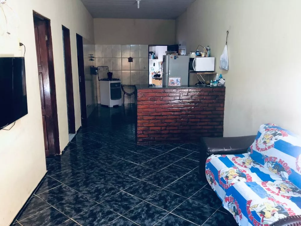 Casa à venda com 3 quartos, 21m² - Foto 2