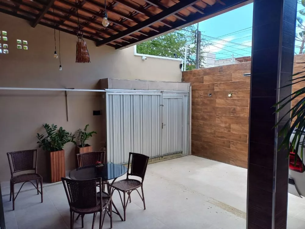 Casa à venda com 3 quartos, 115m² - Foto 4