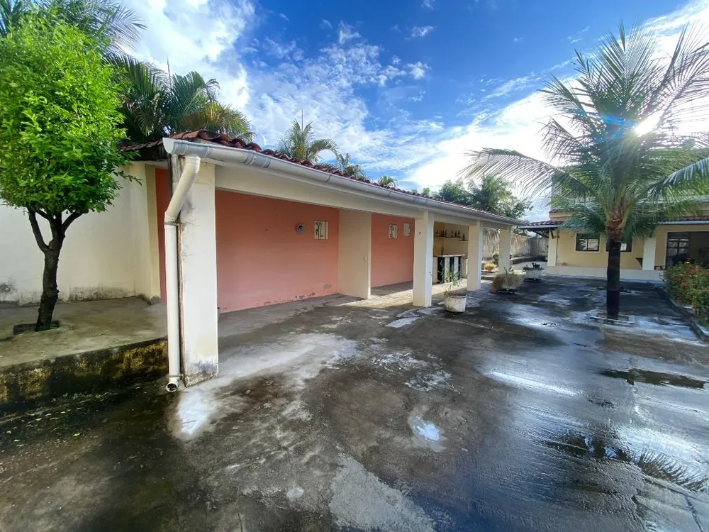 Casa, 4 quartos, 242 m² - Foto 1