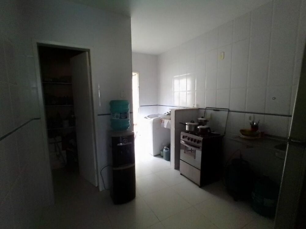 Casa à venda com 4 quartos, 176m² - Foto 11