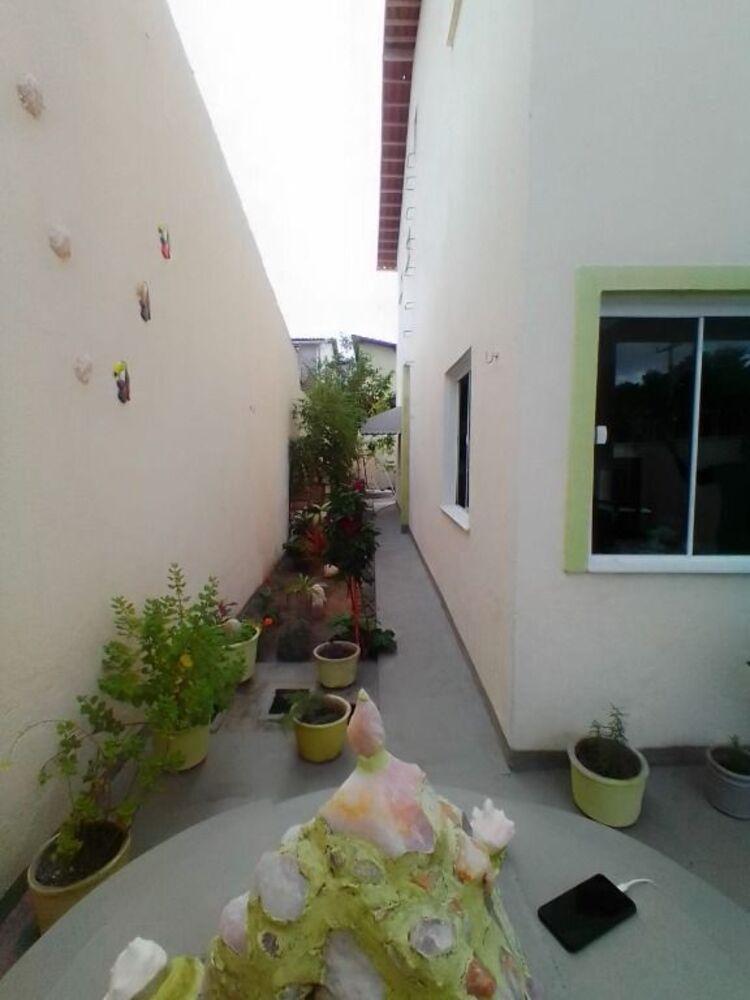 Casa à venda com 4 quartos, 176m² - Foto 2