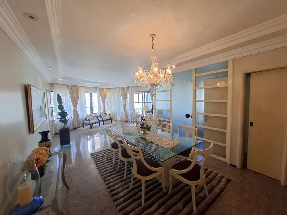 Apartamento, 4 quartos, 213 m² - Foto 2