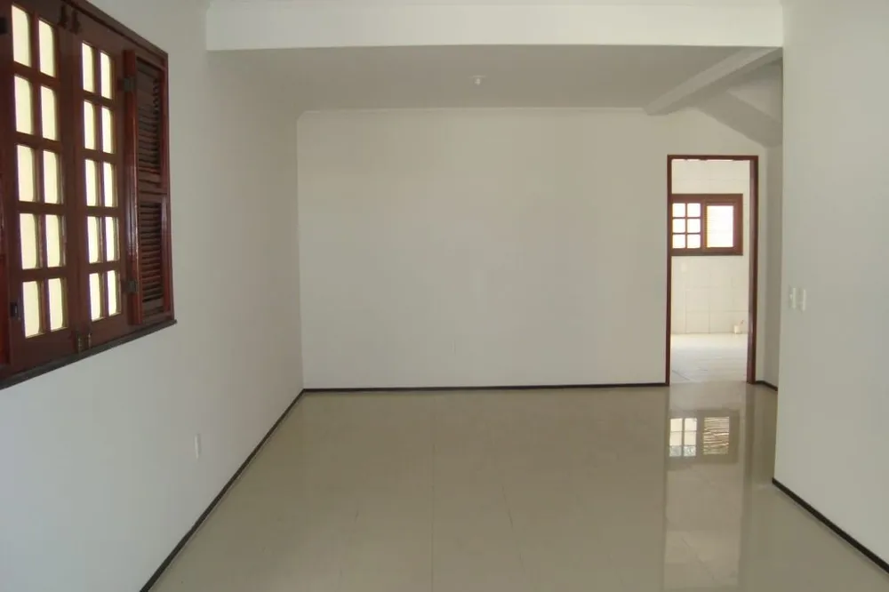Casa, 4 quartos, 165 m² - Foto 1