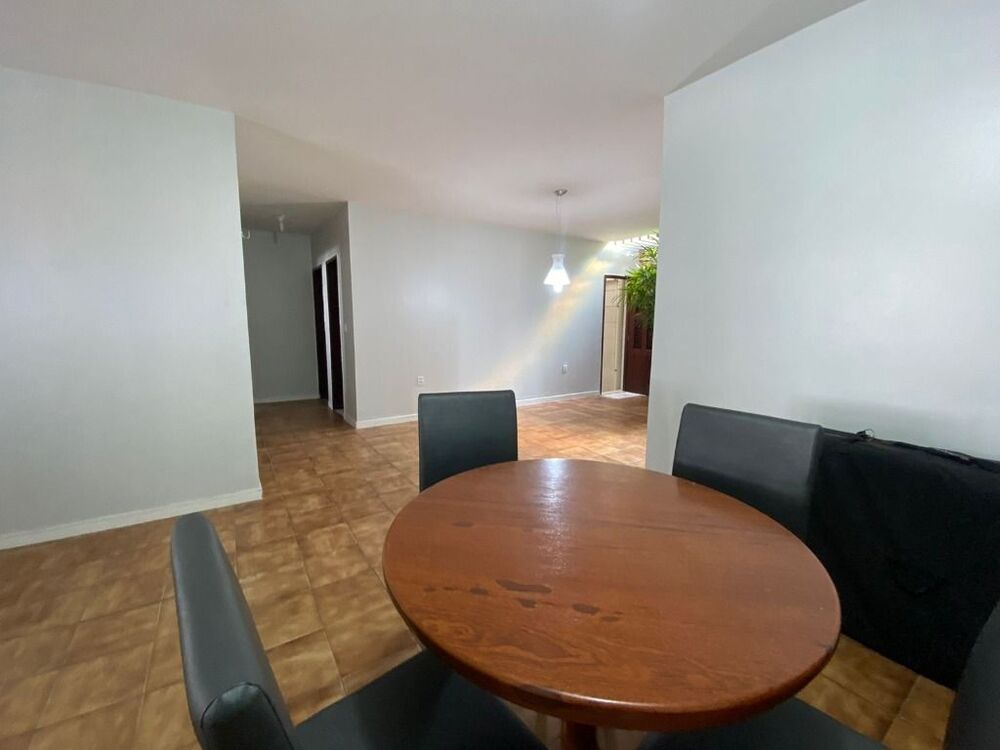 Casa à venda e aluguel com 4 quartos, 179m² - Foto 4