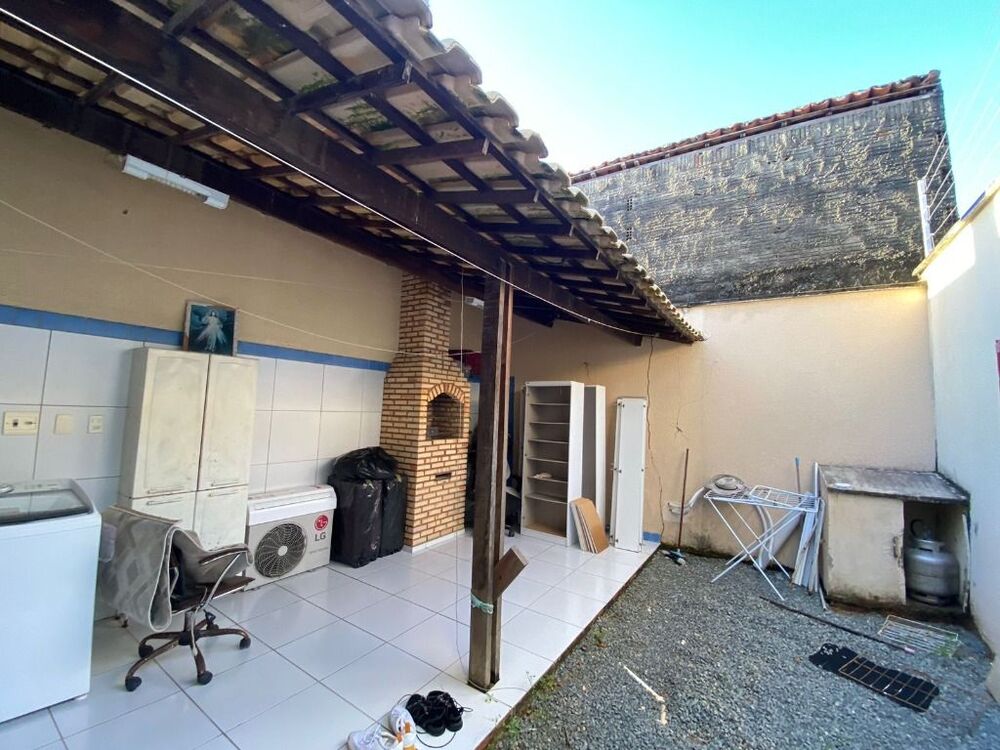 Casa à venda com 3 quartos, 110m² - Foto 11