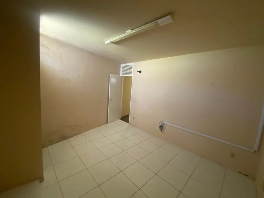 Casa, 10 quartos, 317 m² - Foto 5