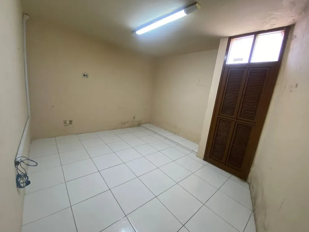 Casa, 10 quartos, 317 m² - Foto 9