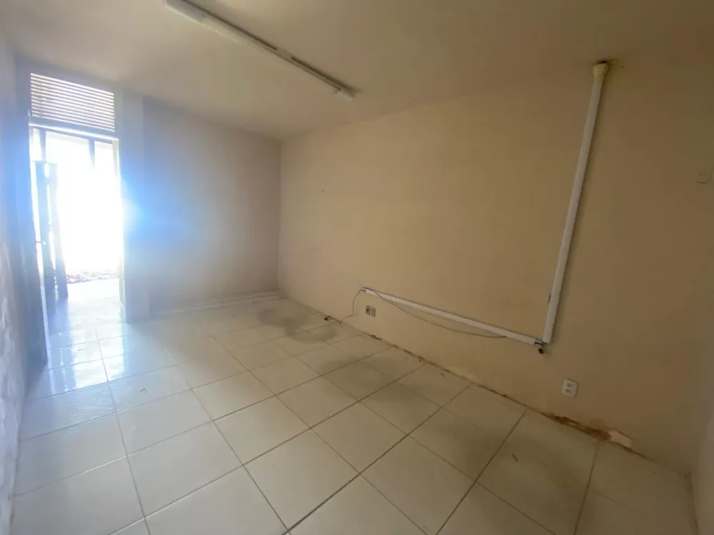 Casa, 10 quartos, 317 m² - Foto 4