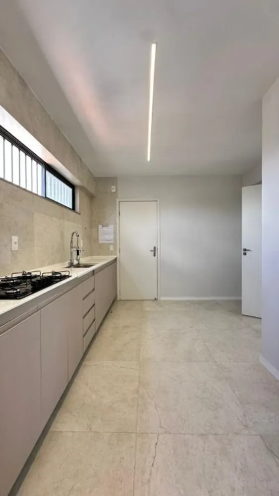 Apartamento, 4 quartos, 251 m² - Foto 2
