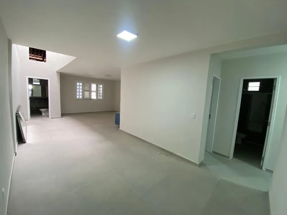 Casa, 3 quartos, 180 m² - Foto 2