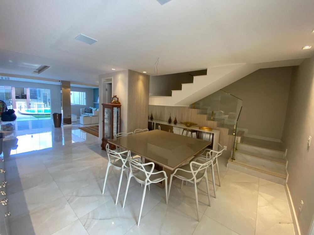 Casa, 3 quartos, 256 m² - Foto 6